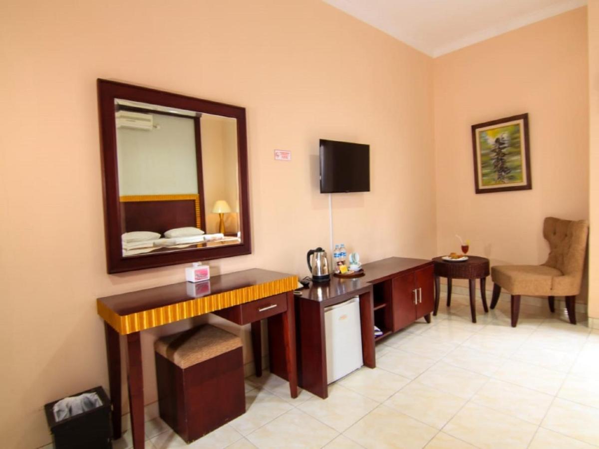 Hotel Signature Mandala Kencana سيانجور المظهر الخارجي الصورة